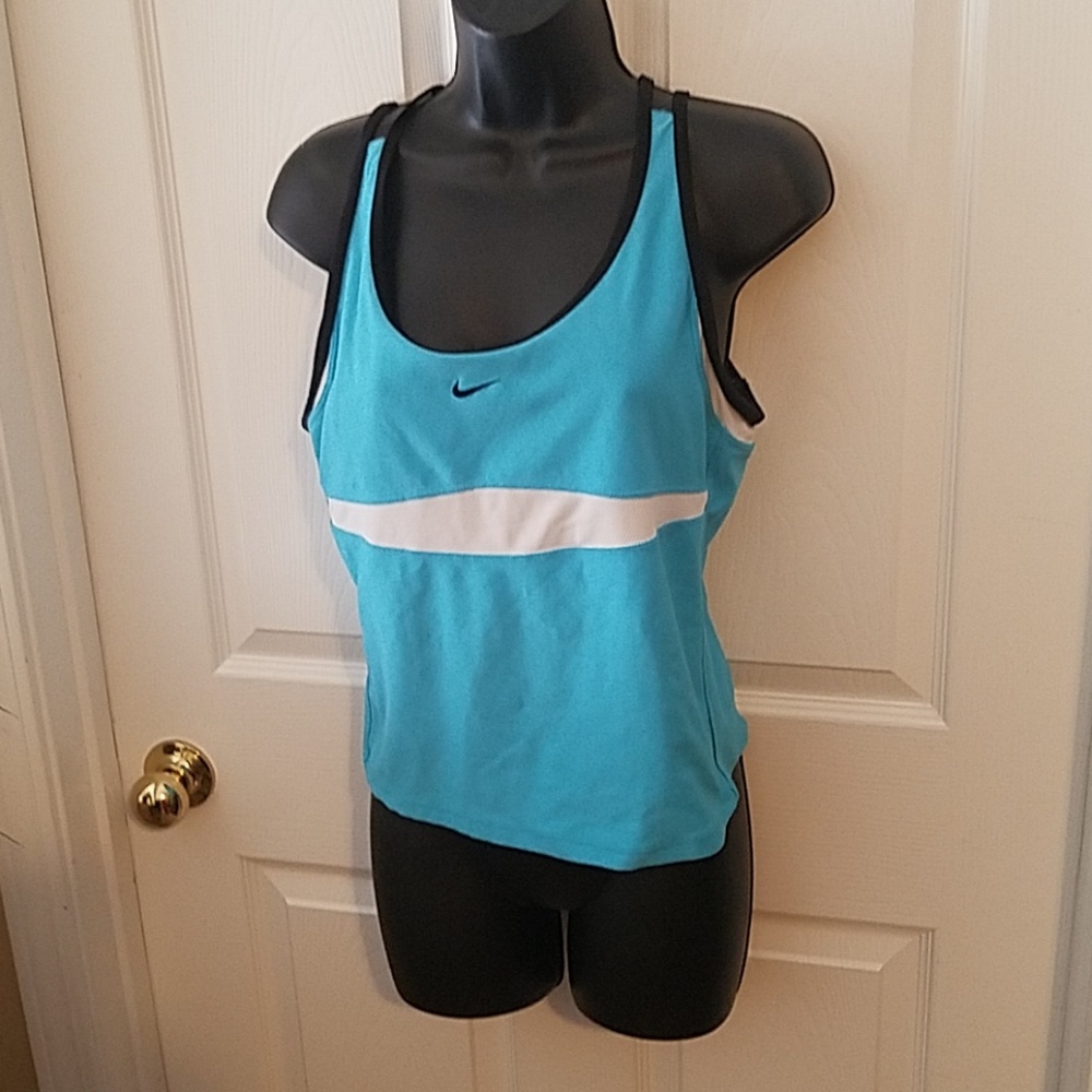 Nike top size large